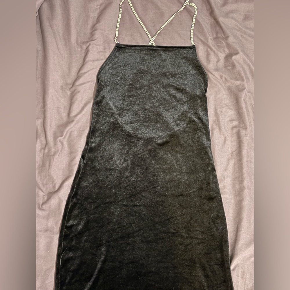 Elegant Black Backless Dress